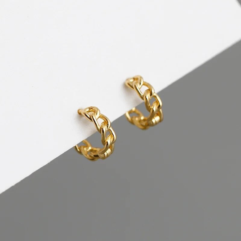 9mm Link Huggie Hoop Earrings - Gold