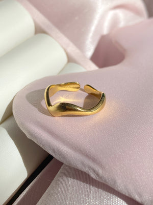 Wavy Ring - Gold