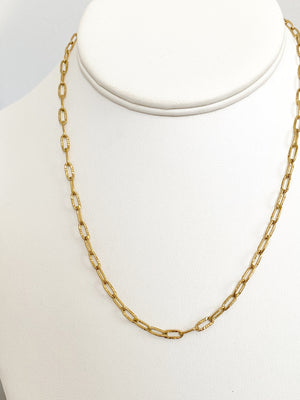 Textured Mini Paperclip Chain Necklace