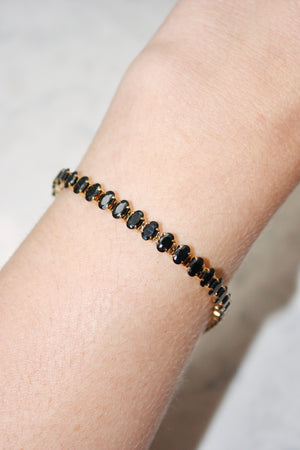 
                
                    Load image into Gallery viewer, Marquise Bracelet - Black
                
            