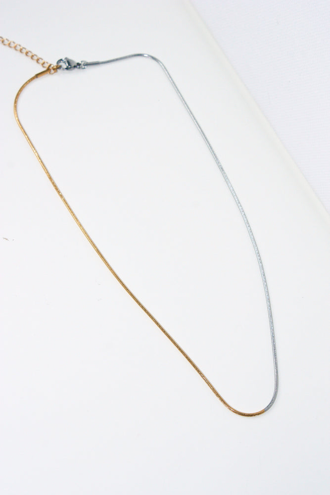 Alisa Thin Two Tone Chain Necklace