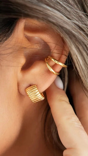 Gavin Mini Hoop Earrings - Gold