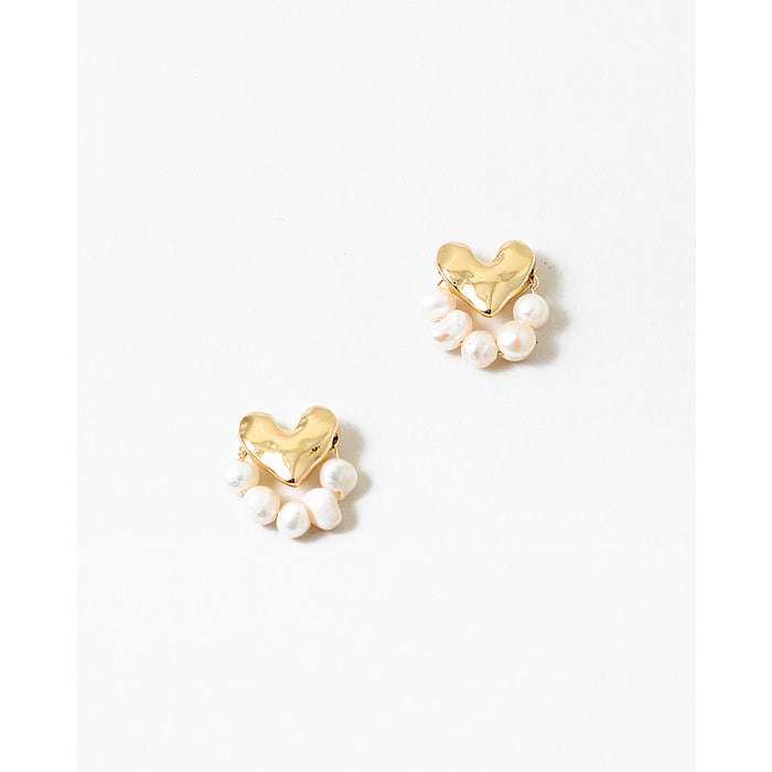 
                
                    Load image into Gallery viewer, Pearl Heart Stud Earrings
                
            
