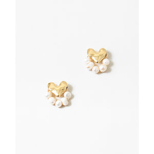
                
                    Load image into Gallery viewer, Pearl Heart Stud Earrings
                
            
