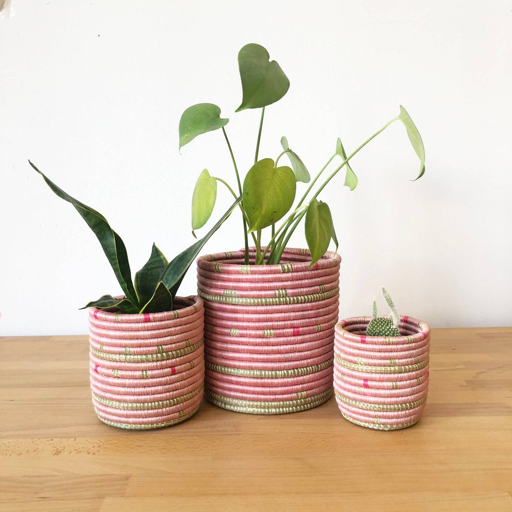 
                
                    Load image into Gallery viewer, Muyaga Basket Planters
                
            