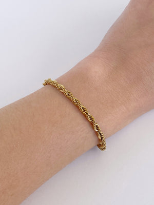
                
                    Load image into Gallery viewer, Taylor Rope Chain Bracelet - Gold
                
            