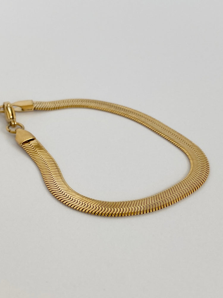 
                
                    Load image into Gallery viewer, Herringbone Chain Bracelet - Gold
                
            